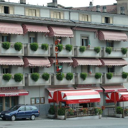 Hotel Valentino Perosa Argentina Dış mekan fotoğraf